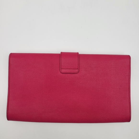 YVES  SAINT LAURENTCalfskin Classic Y Ligne Clutch Fuchsia..Authentic... - Picture 3 of 16